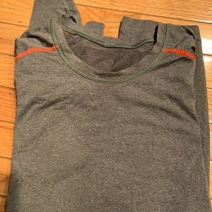 Lululemon dry fit long sleeve